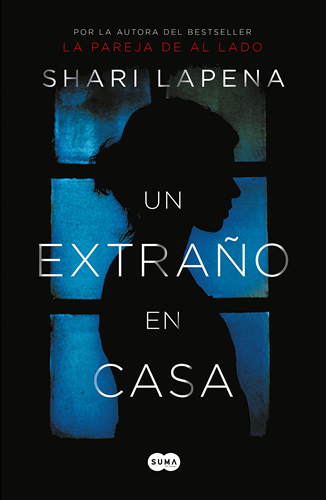UN EXTRAÑO EN CASA